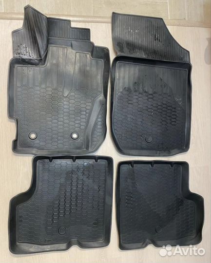 Коврики рено kaptur