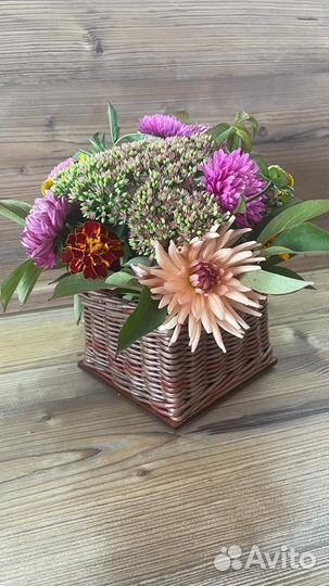 Плетеные корзинки из бумажной лозы