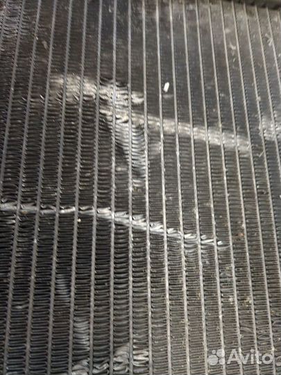 Радиатор охлаждения двигателя Iveco Daily 3