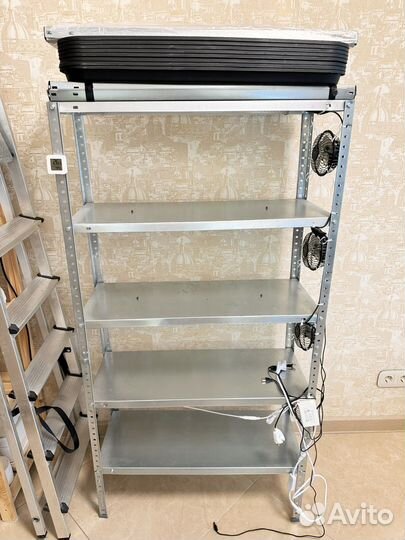 Стеллаж для выращивания микрозелени и растений