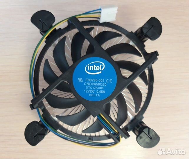 Новый кулер Intel Original E98290-002 12v 0,46A
