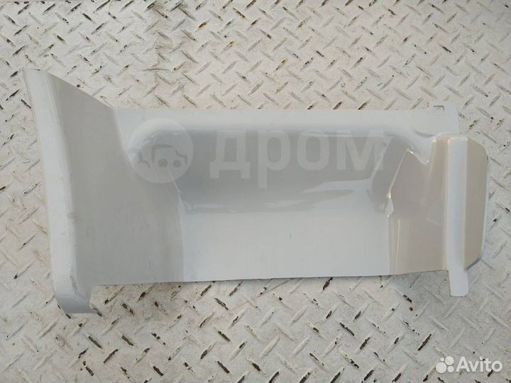 Накладка правая и левая Nissan Atlas F23