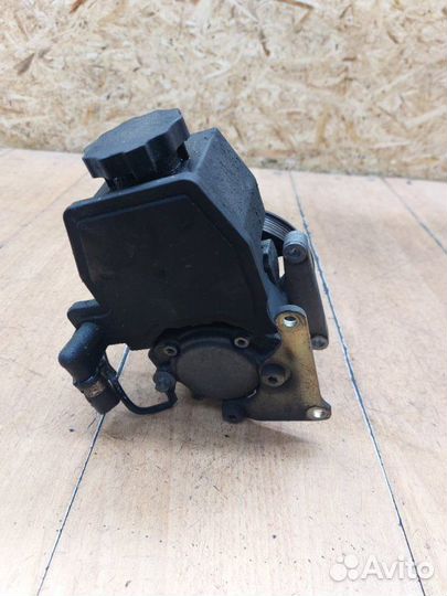 Гидроусилитель Mercedes Slk M111.973 2001