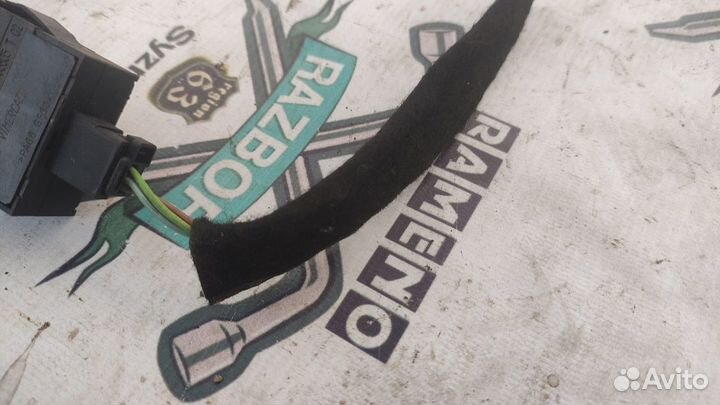 Кнопка корректора фар Peugeot 308