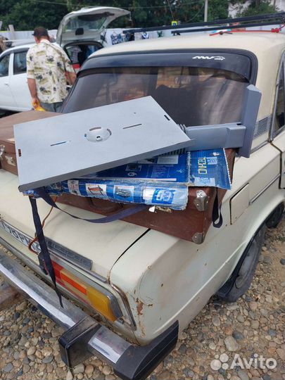 Кронштейн под телевизор