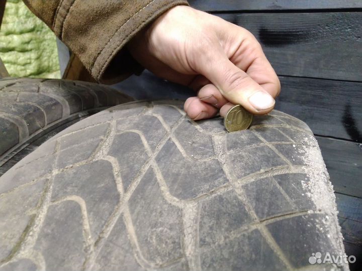 Dunlop Grandtrek ST1 245/70 R16