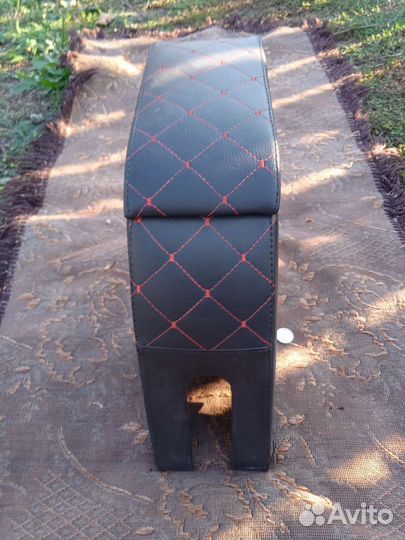 Подлокотник на ваз 2107