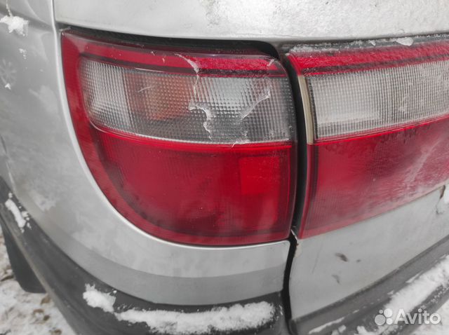 Задний фонарь для Тойота Карина E универсал