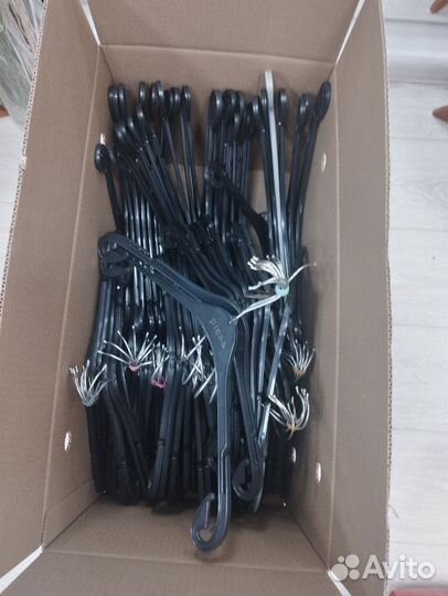 Вешалки плечики