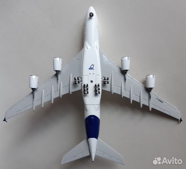 Модель самолета Аirbus A 380-861 F-wwdd 1:400