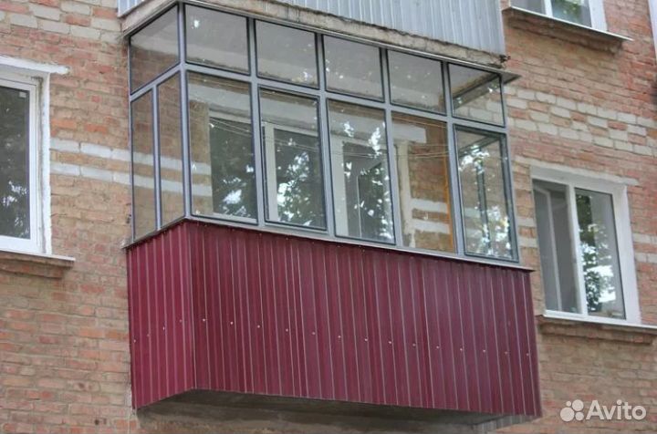 Остекление балконов. Замена разбитых стекл