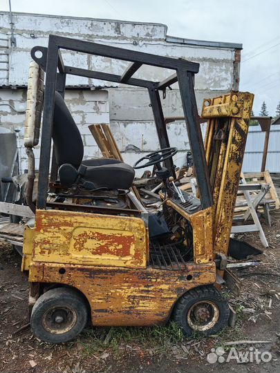 Вилочный погрузчик бу узам412
