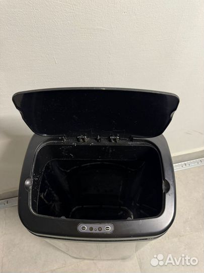 Сенсорное мусорное ведро 90л