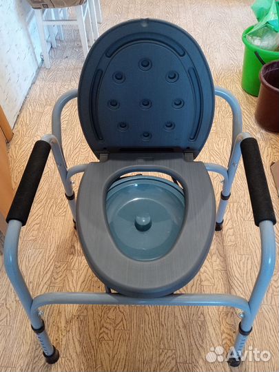 Стул-туалет