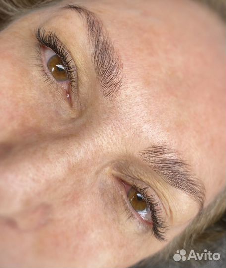 Бровист Лэшмейкер