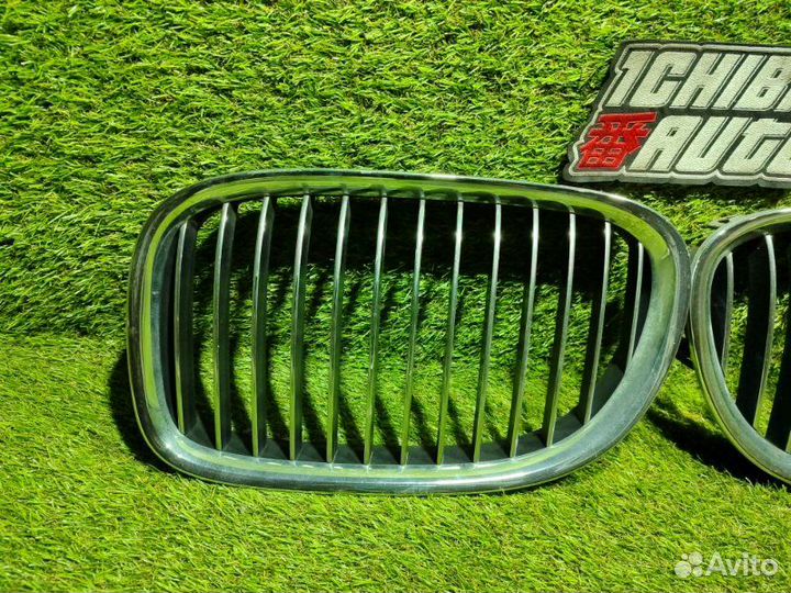 Решетка радиатора Bmw 7-Series F02 N54B30A 2010