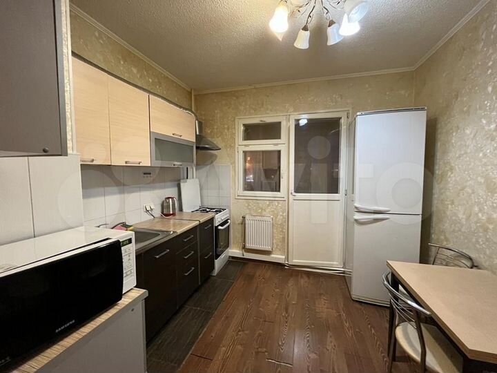 2-к. квартира, 67 м², 3/5 эт.