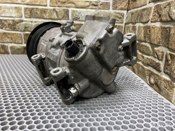 Компрессор кондиционера Toyota Rav4 XA30 2.2 2008