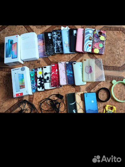 Чехлы на телефон