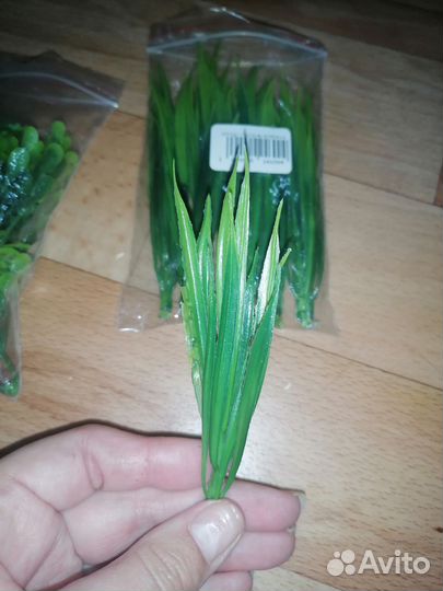 Искусственная зелень для букетов