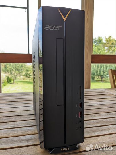 Компактный игровой компьютер