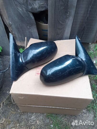 Продам зеркала карина ед st 202