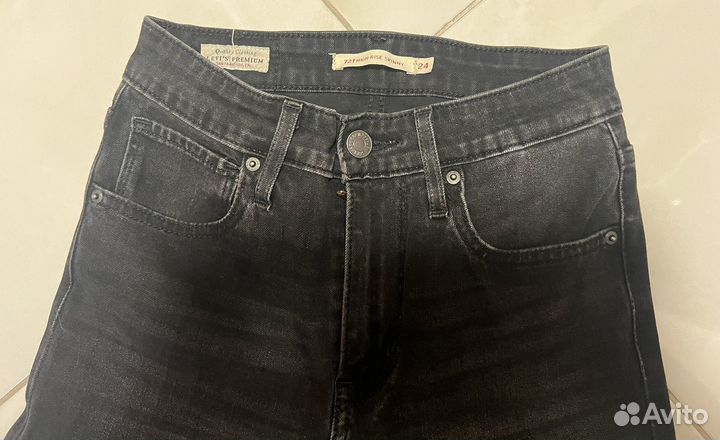 Джинсы женские черные Levis 721 high rise skinny