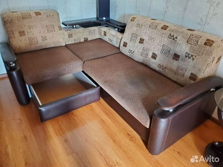 Угловой диван
