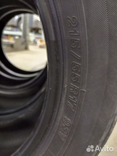 Yokohama dB Decibel E70 215/55 R17 93V