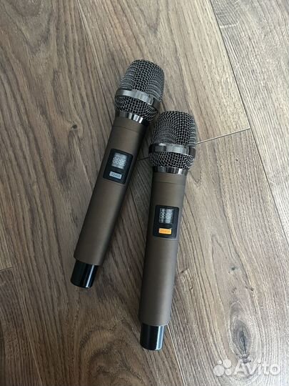 Микшер 4-полосный с беспроводными микрофонами