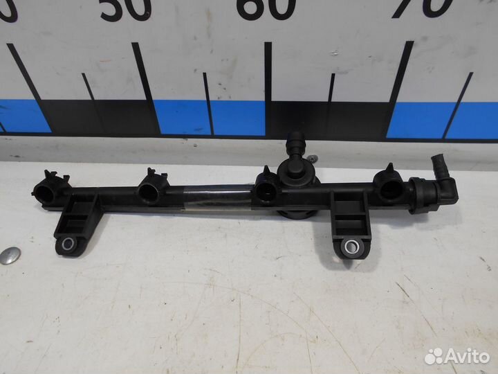 Топливная рампа Рейка Renault Logan 1.4л K7J