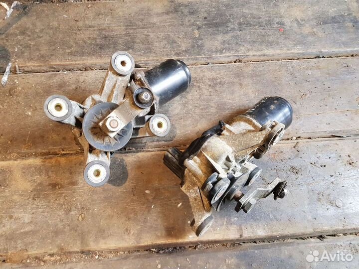 Моторчик дворников Nissan Maxima Cefiro A33