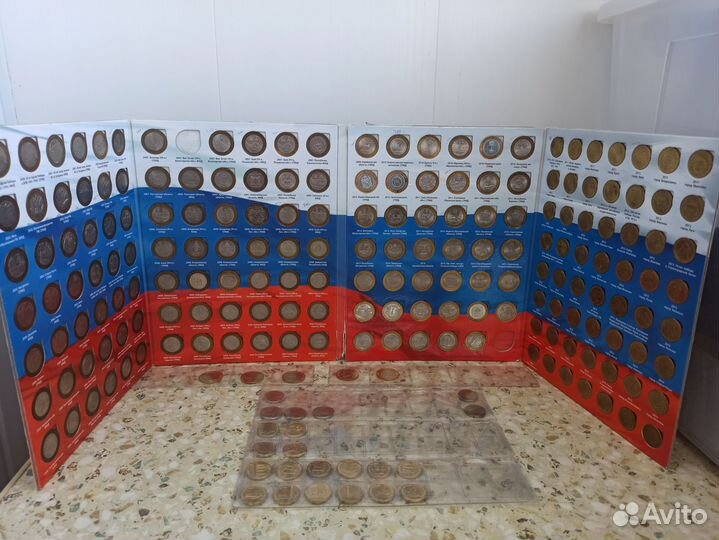 Альбом с монетами