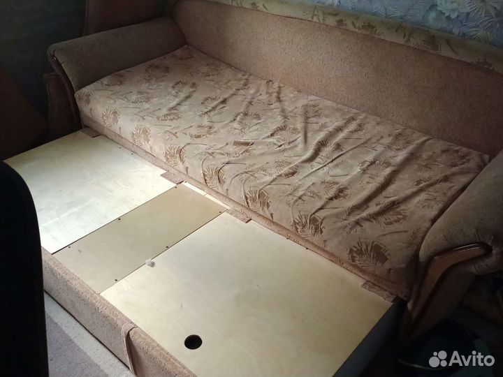 Диван б/у.Торг.Самовывоз