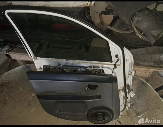 Дверь передняя левая