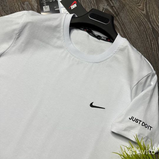 Футболка Nike