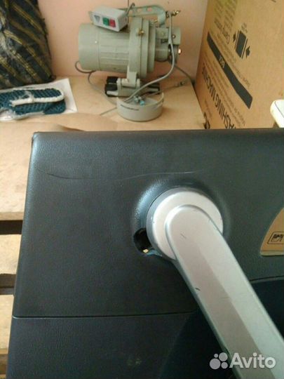 Обшивка дрери Honda CRV III