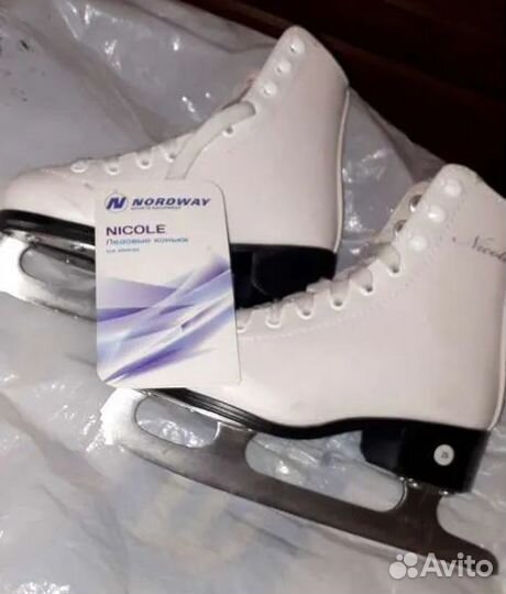 Коньки фигурные 29р