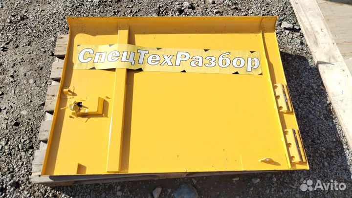 Дверь бокового отсека экскаватора Volvo EC300D