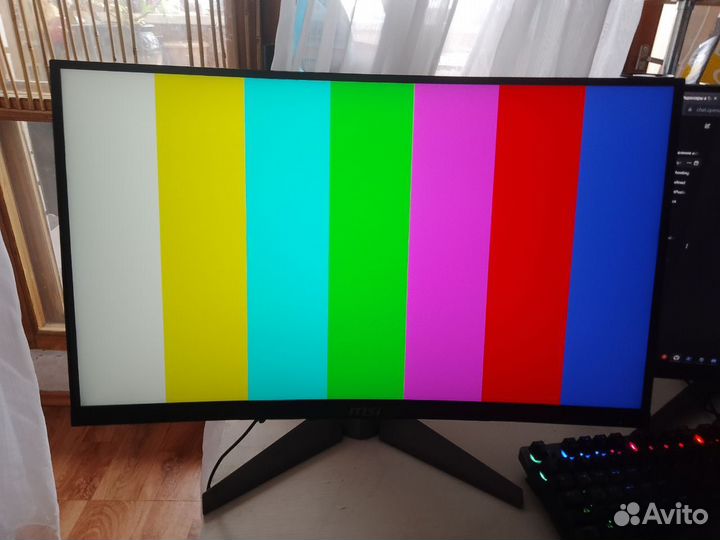 Изогнутый Монитор 144гц MSI mag24c