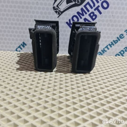 Воздуховоды печки крайние Nissan X-Trail T31