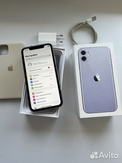 iPhone 11, 64 ГБ