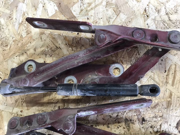 Петли багажника Opel Vectra B