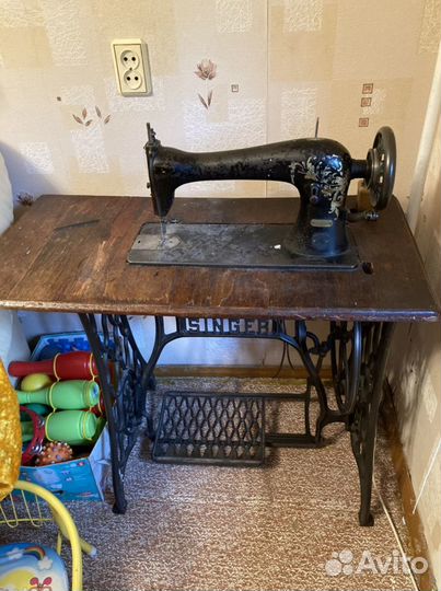 Швейная машина singer