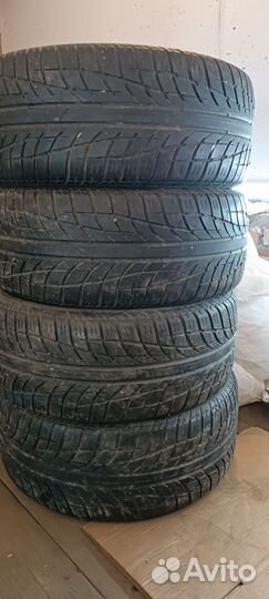 Pirelli Cinturato P7 235/45 R17