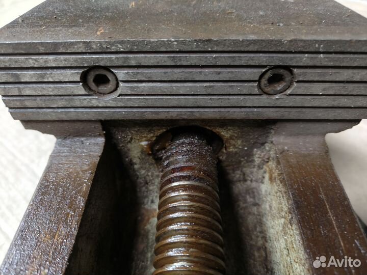 Тиски станочные поворотные СССР