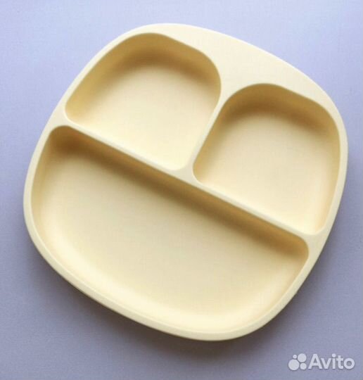 Тарелка силиконовая на присоске, с крышкой детская