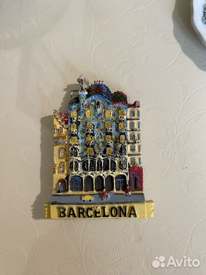 Магниты на холодильник из разных стран