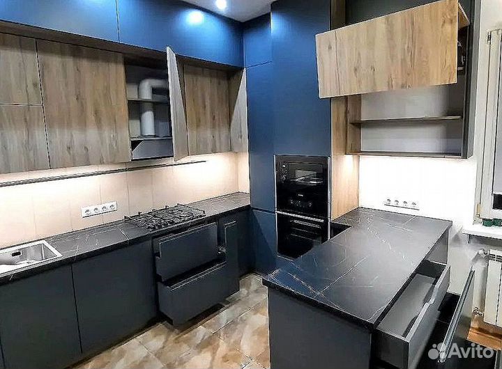 Кухня в потолок