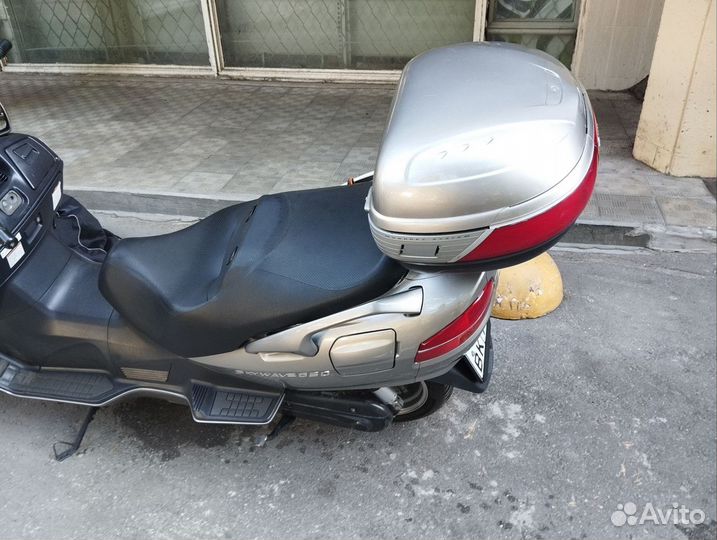 Suzuki Skywave 650